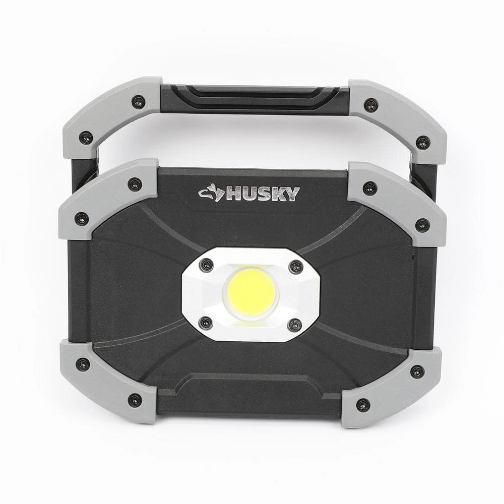 Husky 700 Lumens LED Utility Light 6 Husky 700 Lumens LED Utility Light - Image 6