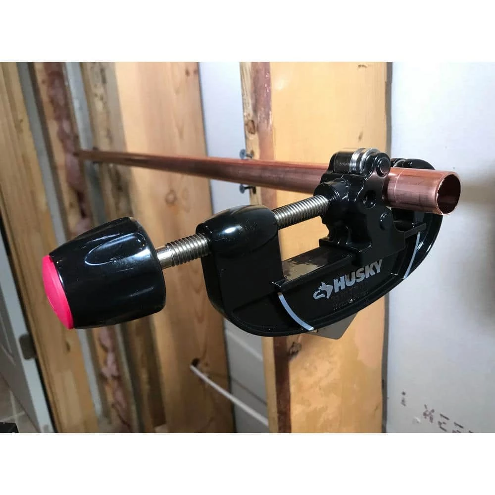 Husky 2-1/8 in. Quick-Release Tube Cutter 4 Husky 2-1/8 in. Quick-Release Tube Cutter - Image 2
