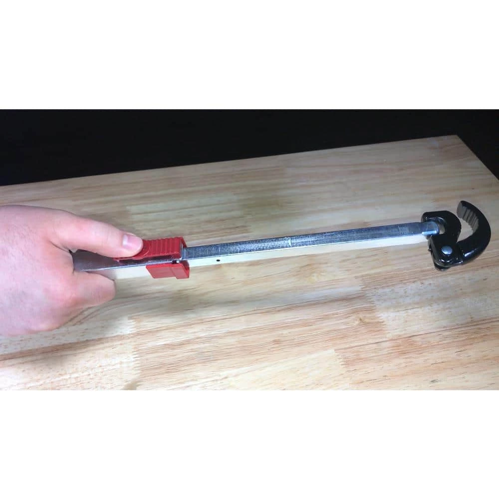 Husky 1-1/2 in. Quick-Release Telescoping Basin Wrench 7 Husky 1-1/2 in. Quick-Release Telescoping Basin Wrench - Image 5