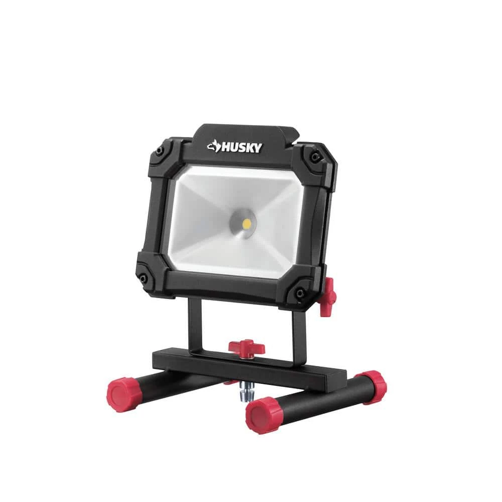 Husky 2000-Lumen Portable LED Work Light 3 Husky 2000-Lumen Portable LED Work Light